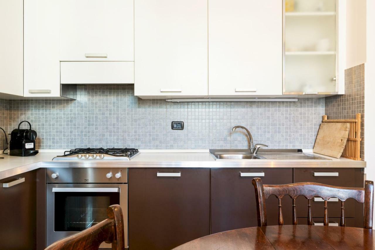 Altido Warm Flat For 3 In Isola, 10 Min To Centre Apartment Milan Bagian luar foto